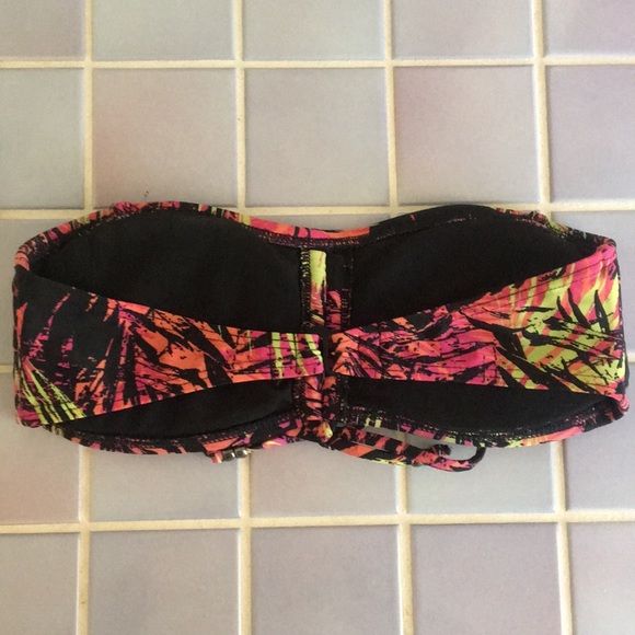 Bikini top! - Picture 2 of 4